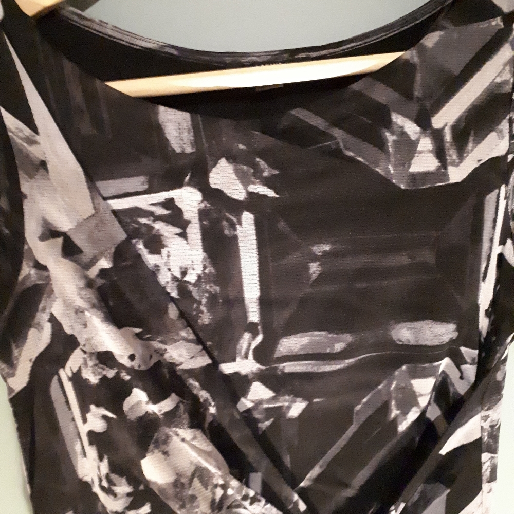 Dress - Picture 3 of 4